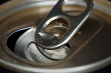 Bir bira kadeh yakından yumurtadan