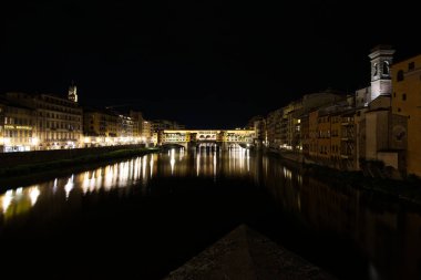 Floransa müzelerinde, katedrallerde ve eski binalarda küçük bir tatil..