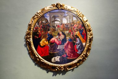 Floransa müzelerinde, katedrallerde ve eski binalarda küçük bir tatil..