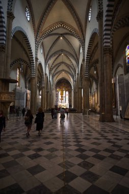 Floransa müzelerinde, katedrallerde ve eski binalarda küçük bir tatil..