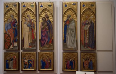 Floransa müzelerinde, katedrallerde ve eski binalarda küçük bir tatil..