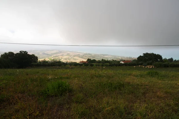 Talya Nın Ortasında Sakin Bir Köyde Rahatlayın — Stok fotoğraf