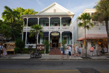 Key West, Florida Boğazı 'nda ABD' nin Florida eyaletinin güney ucunda yer alan bir adadır.