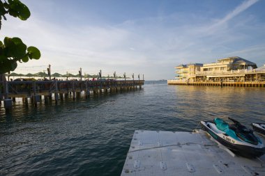 Key West, Florida Boğazı 'nda ABD' nin Florida eyaletinin güney ucunda yer alan bir adadır.