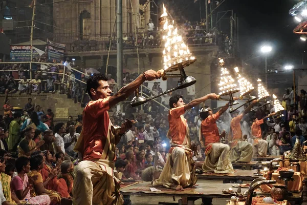 Ganga Aarti Tradycyjny Dzień Kultu Świętej Rzeki Ganges Varanasi Indie — Zdjęcie stockowe