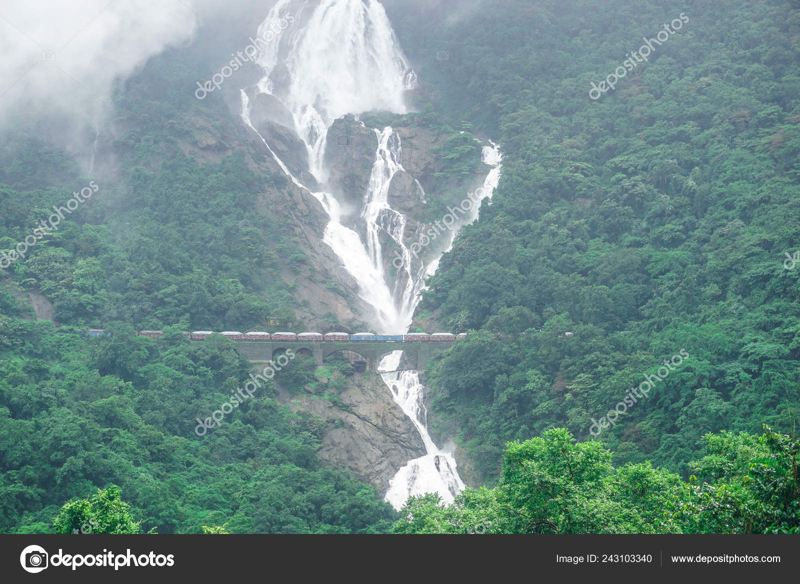 Dudhsagar waterfall Stock Photos, Royalty Free Dudhsagar waterfall Images |  Depositphotos