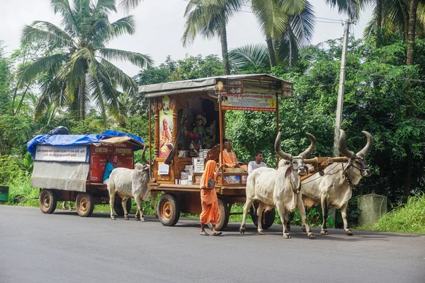 Kerala India Agosto 2017 Los Vaishnavas Realizan Actividades Misioneras Viajan — Foto de Stock