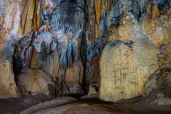 Paradise Cave Största Grottorna Vietnam — Stockfoto