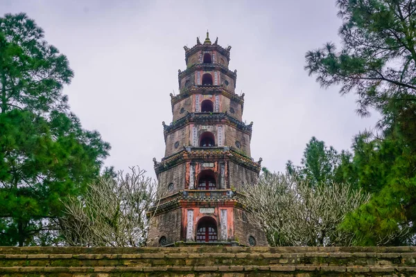 Thienmu Boeddhist Pagoda Hue City Vietnam — Stockfoto