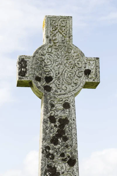 old cross at a Celtic cemetery