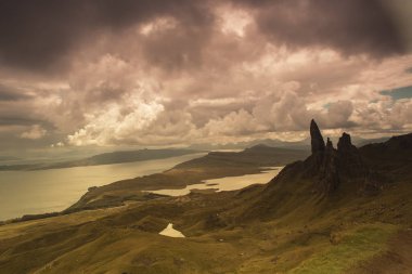 Yaşlı adam Storr kaya oluşumu. Isle of Skye, İskoçya.