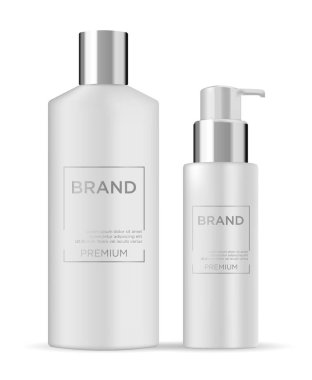 Sıvı sabun, losyon, şampuan, duş jeli, losyon, vücut süt dağıtıcısı ile ayarla yuvarlak beyaz parlak plastik şişe. Gerçekçi ambalaj mockup şablonu. Yan görünümü. Vektör çizim.