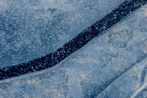 Gelo Azul Uma Poça Congelada Campo — Fotografia de Stock