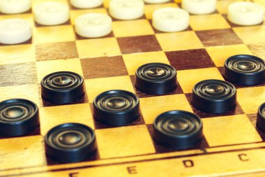 Beyaz ve siyah dama yönetim kurulu