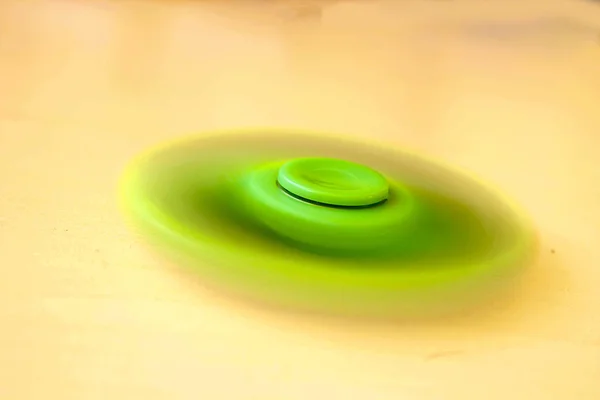 Girando Spinner Vermelho Verde — Fotografia de Stock