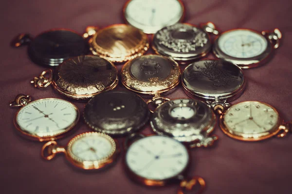 Vintage Antike Tasche Runde Retro Uhr Mit Zeigern Für Die — Stockfoto