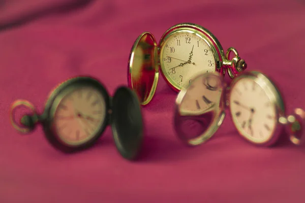 Vintage Antike Tasche Runde Retro Uhr Mit Zeigern Für Die — Stockfoto