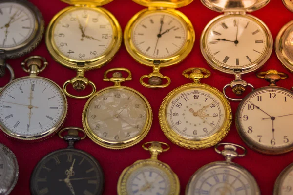 Vintage Antike Tasche Runde Retro Uhr Mit Zeigern Für Die — Stockfoto