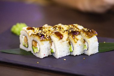 Japon restoran gıda masada Suşi pirinç