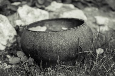 Eski dökme demir köylü Rus tenceresi fırında pişirmek için