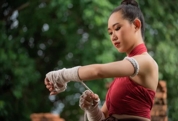 Muay Thai donna e concetto sano . — Foto Stock