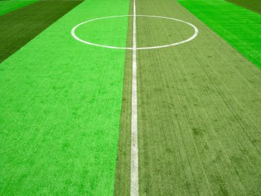 bir kapalı futbol alanının merkezi daire