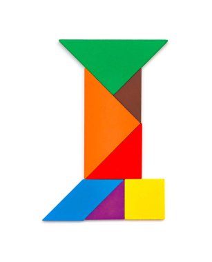 Tangram şeklinde bir mektup gibi ben beyaz arka plan üzerinde