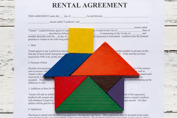 Top View Rental Agreement Contact Tangram Shaped House — Stock Photo, Image