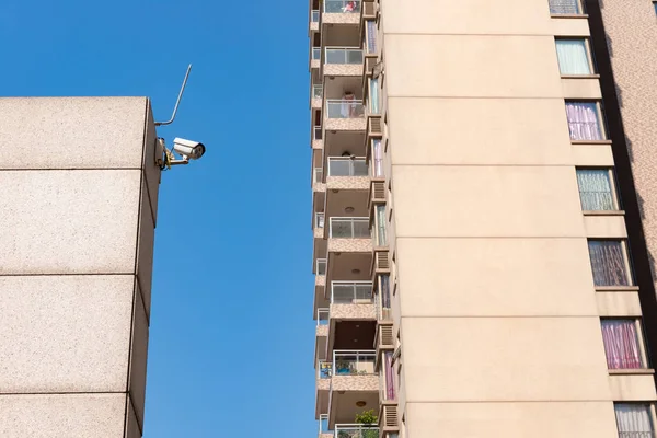 Cámara Cctv Frente Edificio Residencial —  Fotos de Stock