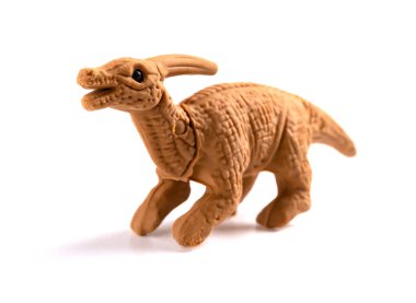 kahverengi Parasaurolophus oyuncak beyaz bir arka planda 2
