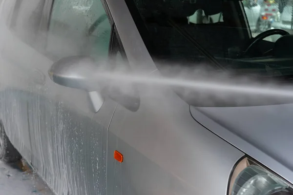 Auto Mit Seifenlauge Waschen — Stockfoto