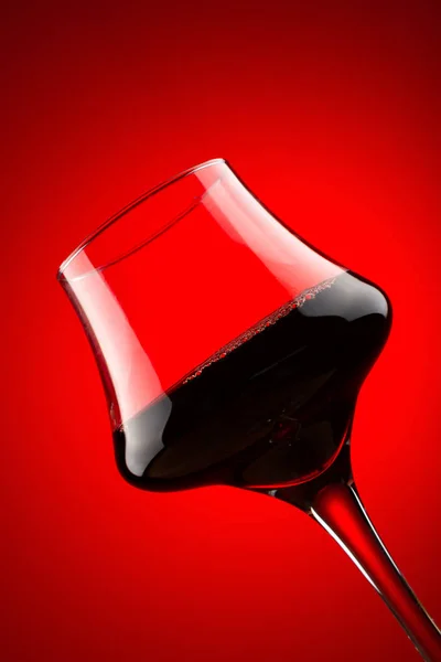 Ποτήρι Οπίσθιο Φωτισμό Κόκκινο Κρασί Κοντά — Φωτογραφία Αρχείου
