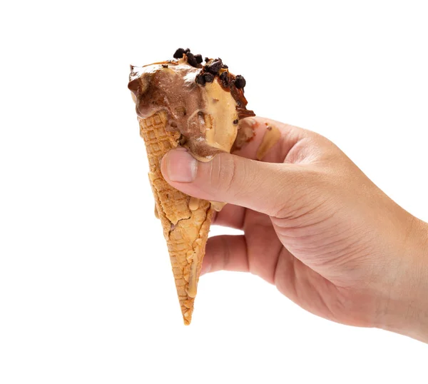 Рука Держит Плавильный Кофе Вкус Мороженого Конус Шоколадом Белом Фоне — стоковое фото