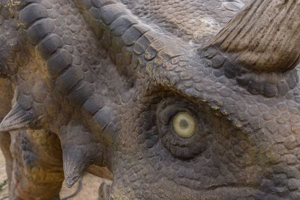 Большая Голова Динозавра — стоковое фото