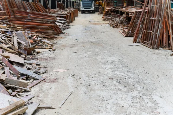 Construction Site Frames Scaffoldings Aside — Stock Photo, Image