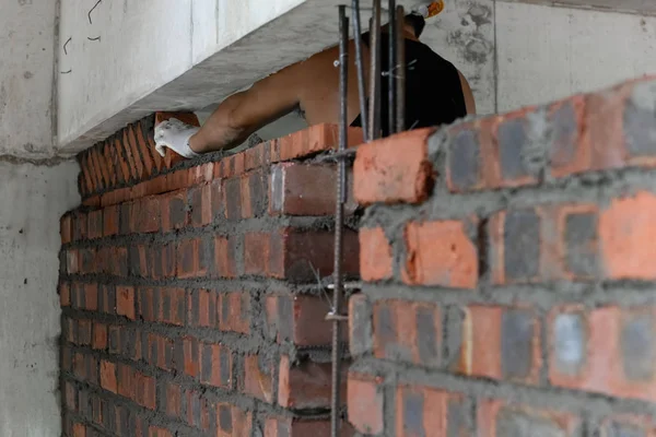Tynkarz Składających Się Mur Cementu — Zdjęcie stockowe