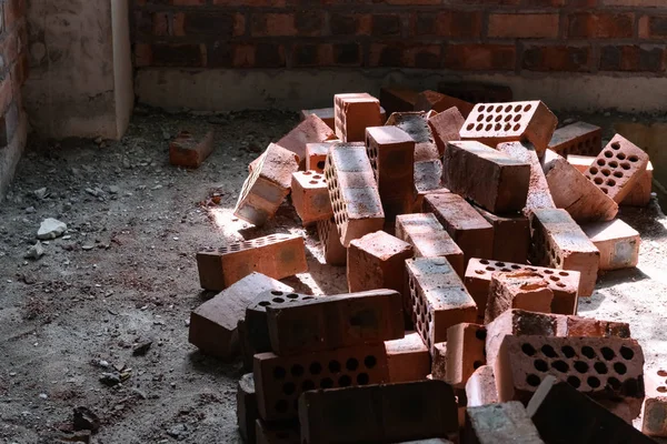 Ladrillos Dentro Edificio Sin Terminar —  Fotos de Stock