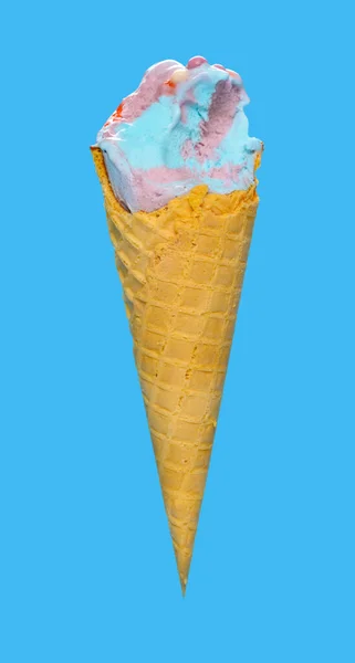 Boční Pohled Marshmallow Malina Chuť Zmrzlina Kužel Některými Kousnutí Modrém — Stock fotografie