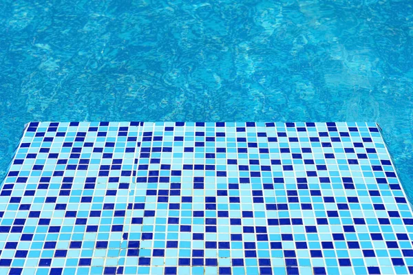 Schwimmbad Einem Sonnigen Tag — Stockfoto