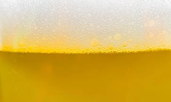 Cerveja Fresca Fechar Como Fundo — Fotografia de Stock