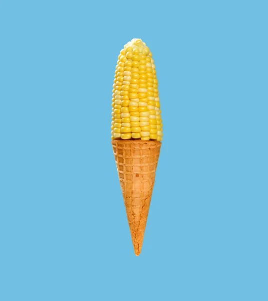 Kukuřice Prázdný Kužel Tvaru Kornoutu Zmrzliny Modrém Pozadí Čtvercovém Složení — Stock fotografie