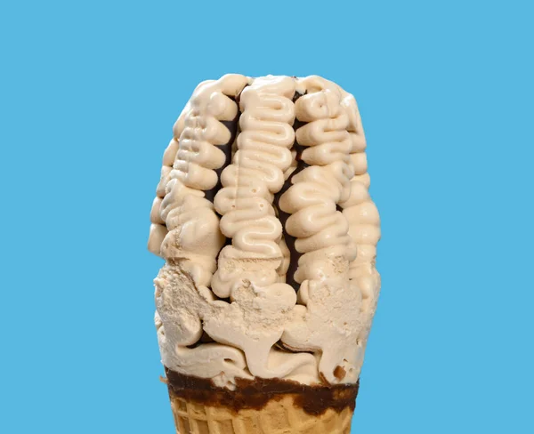 Čerstvé Mléko Čaj Chuť Zmrzliny Kužel Modrém Pozadí Čtvercové Složení — Stock fotografie