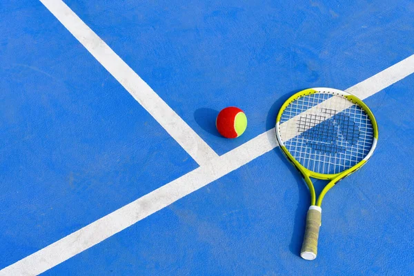 Balle Tennis Raquette Dans Court Extérieur — Photo