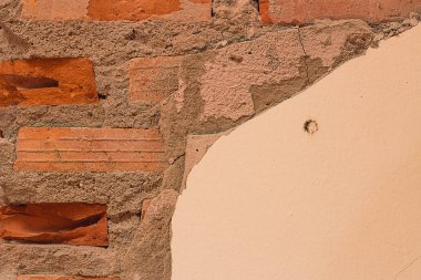 Tuğla çimento duvar, duvar içinde brokened olduğunu