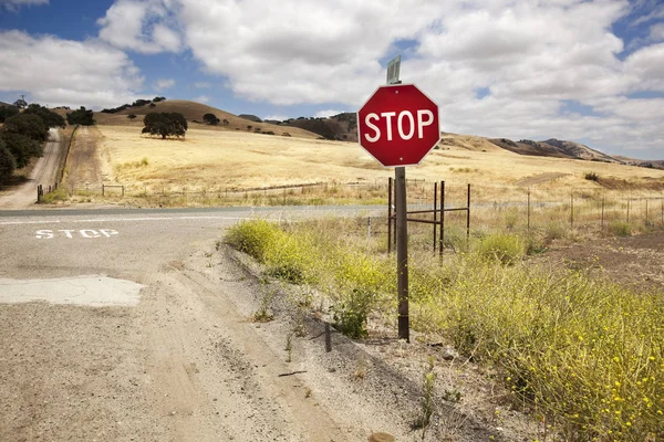 Знак Зупинки Дорозі Каліфорнії — стокове фото