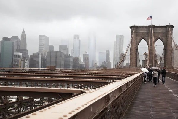 Manhattan Estados Unidos Junio 2017 Cruzar Puente Brooklyn Hacia Manhattan — Foto de Stock