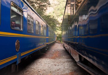 Aguas Calientes, Peru-3 Haziran 2015: İnka yolunda Aguas Calientes 'ten Cuzco' ya giden tren