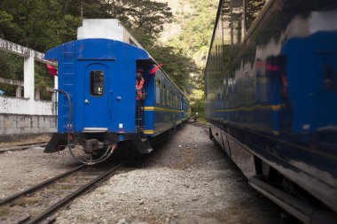 Aguas Calientes, Peru-3 Haziran 2015: İnka yolunda Aguas Calientes 'ten Cuzco' ya giden tren