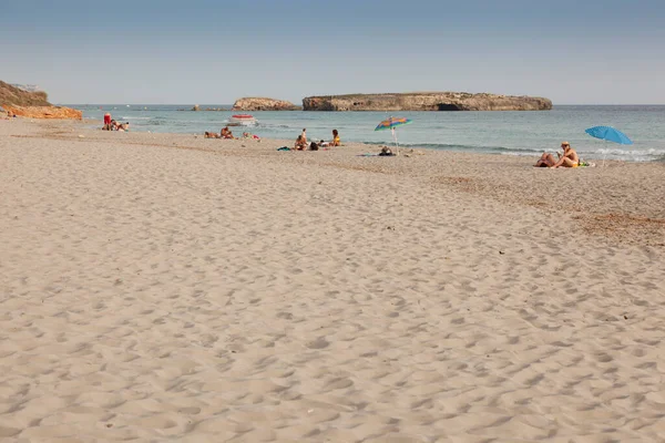 Menorca Spanyolország Augusztus 2015 Fürdők Késő Délután Strandon Menorc — Stock Fotó