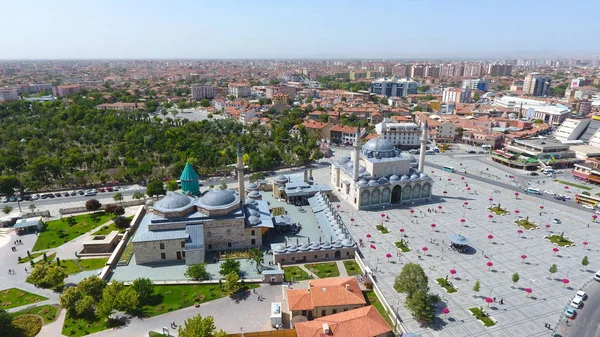 Havadan görünümü mevlana Türbesi ve Camii Konya şehir